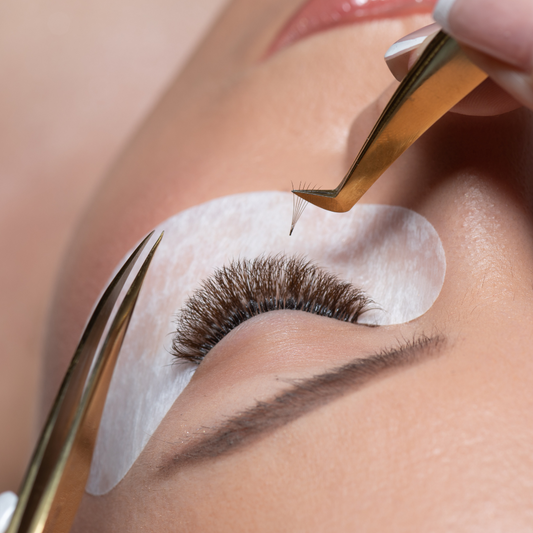 How to Budget as a Lash Artist
