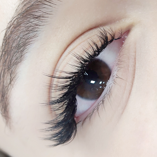 What Eyelash Extension Supplies Do You Need to Begin Lashing?